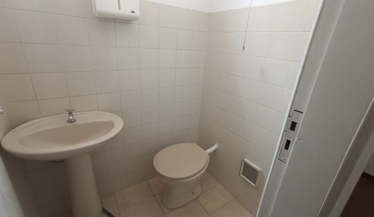 WhatsApp Image 2025-10-27 at 16.17.14