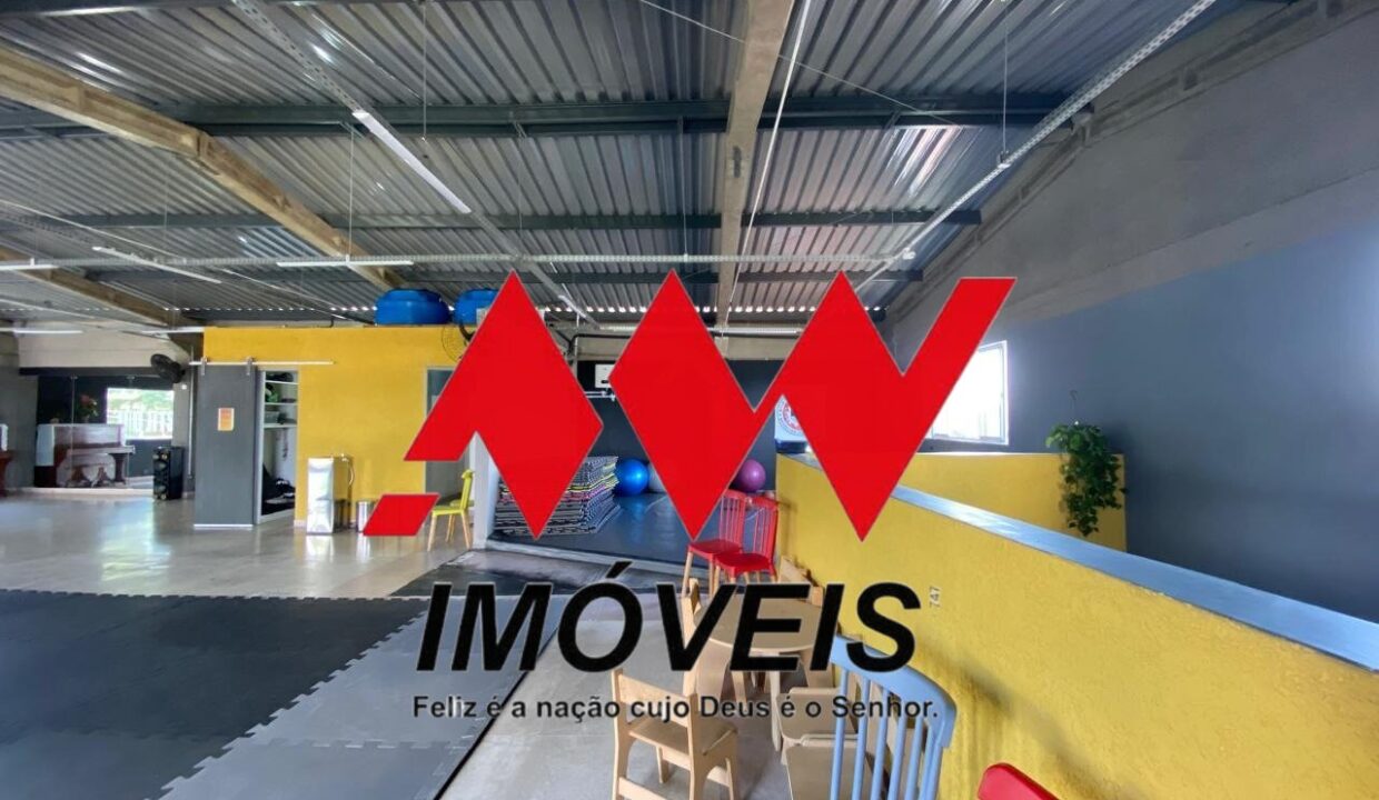 iIN3V165n7C4_39431690b591da56da