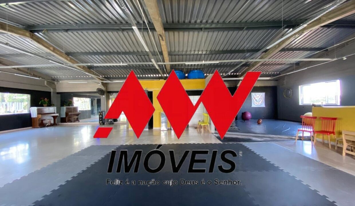 iIN3V165n7C4_39431690b594a453ba